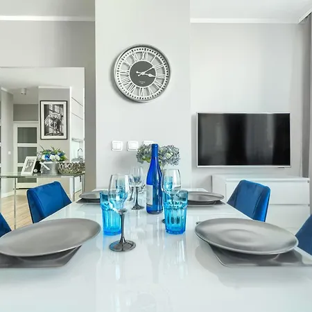 Exclusive New Town Lägenhet